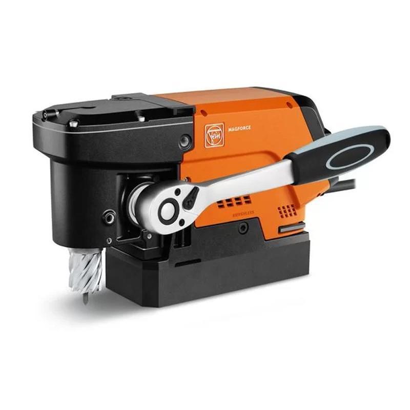 Korunkové vŕtanie do kovu