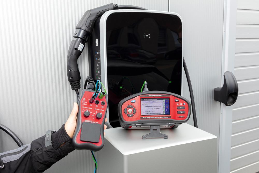 Installationsprüfgerät IT 200 Benning