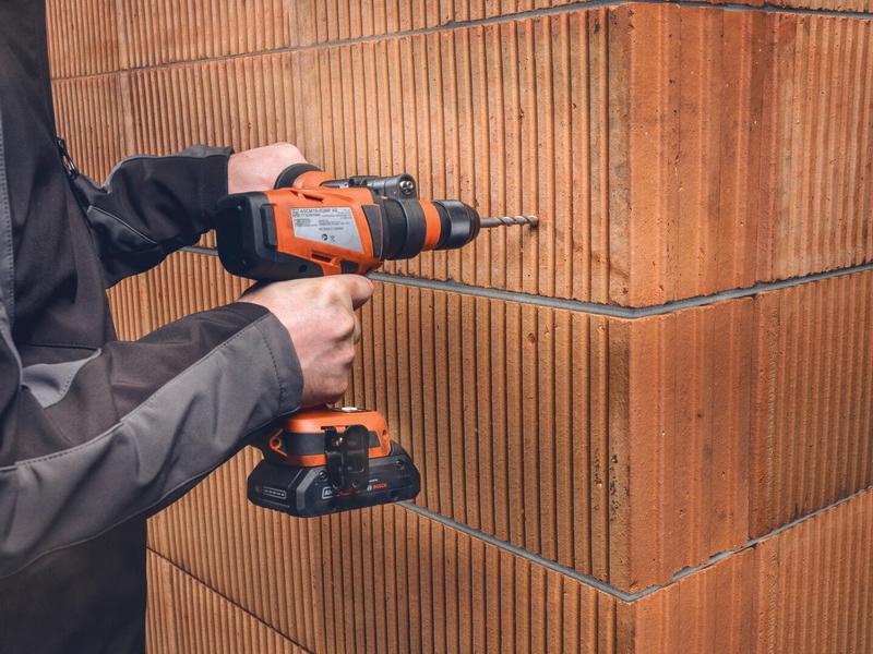 4-stupňový akumulátorový príklepový vŕtací skrutkovač Akumulátorová vŕtačka s príklepom ASCM 18-4 QMP AS (v kartóne)