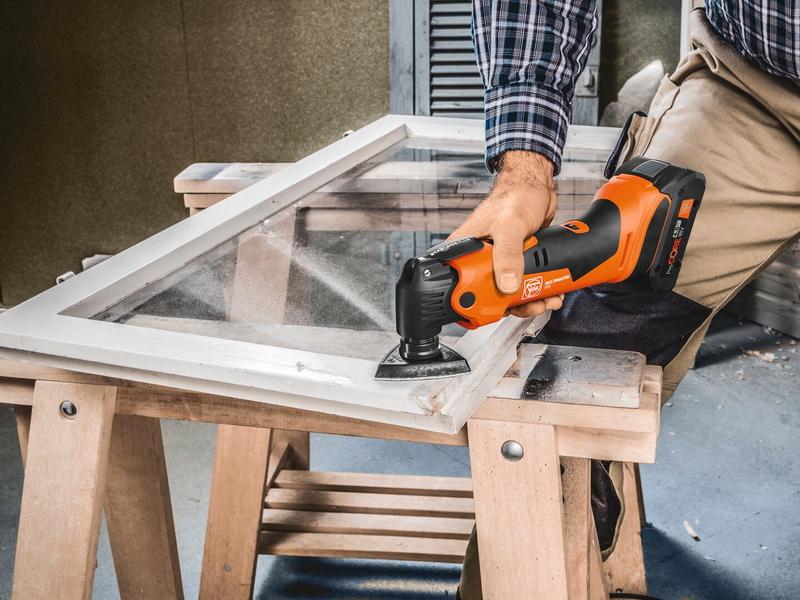 Akumulátorové oscilačné náradie Akumulátorový MultiMaster AMM 500 PLUS AS (v kartóne)